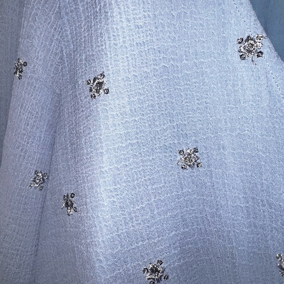 Lulu’s embroidered top - Picture 6 of 12